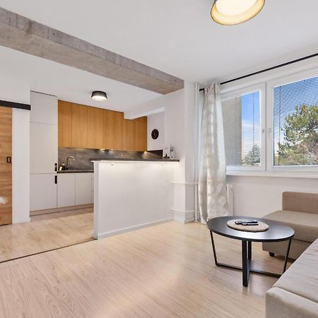 Barbyb Apartment - With Free Parking 브라티슬라바 외부 사진