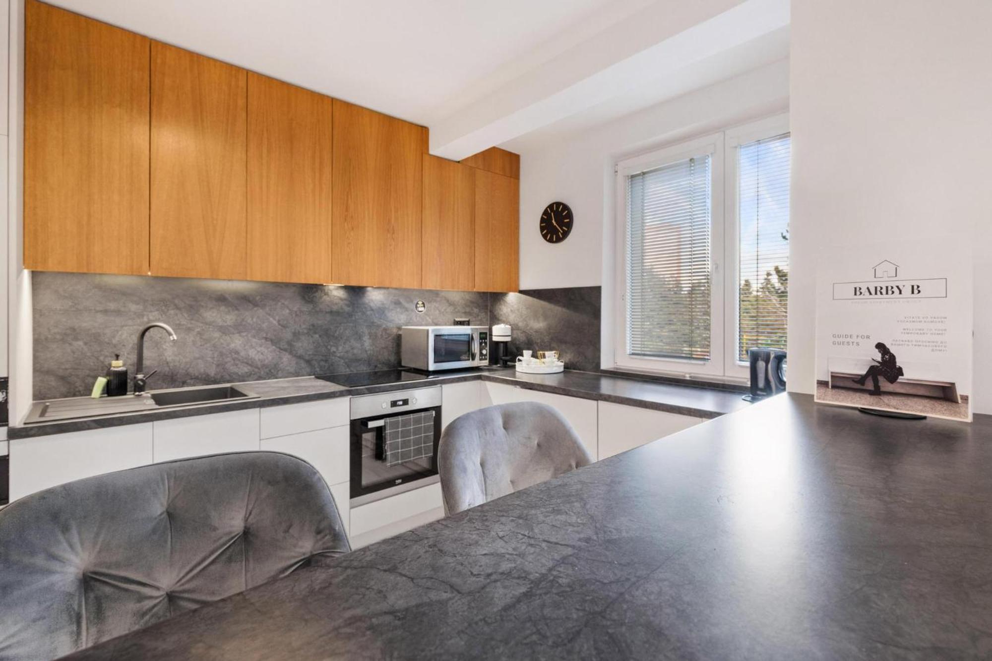 Barbyb Apartment - With Free Parking 브라티슬라바 외부 사진